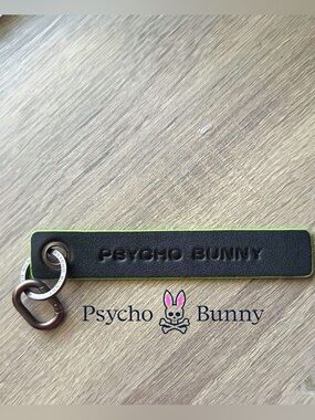 💎PSYCHO BUNNY Authentic Executive Leather Keychain – Sleek Designer Style